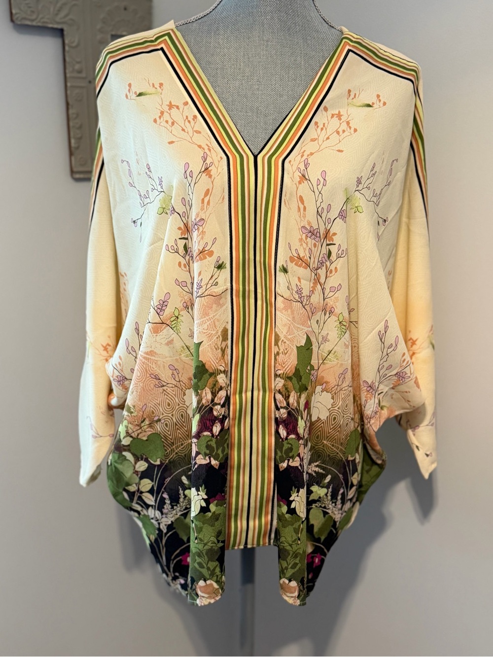 ROSE + OLIVE V-Neck Dolman Sleeve Kimono Style Silky Floral Blouse Size XL